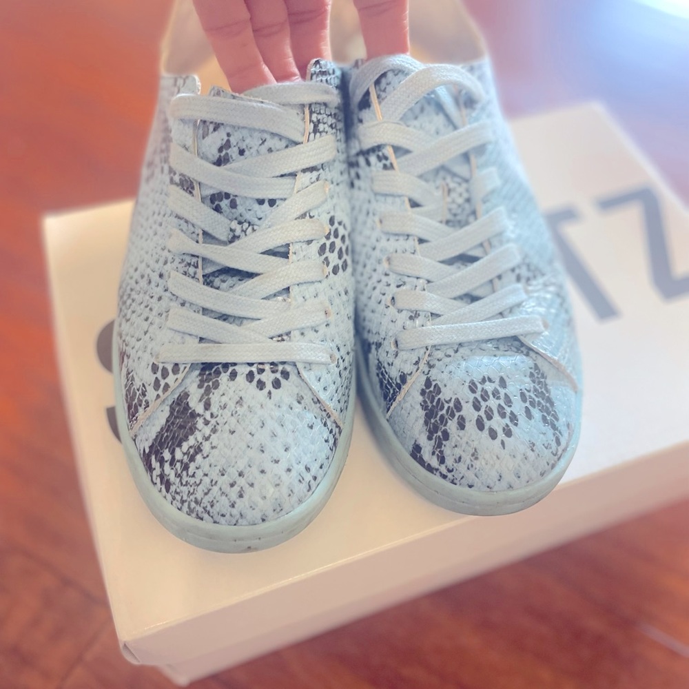 Shutz sneakers snakeskin blue